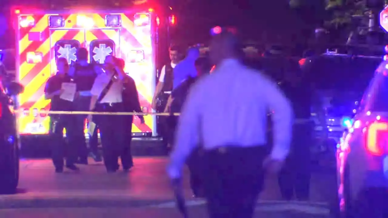 Chicago police: 5 shot, 1 fatally, in Fuller Park; CPD exchanges fire with gunman