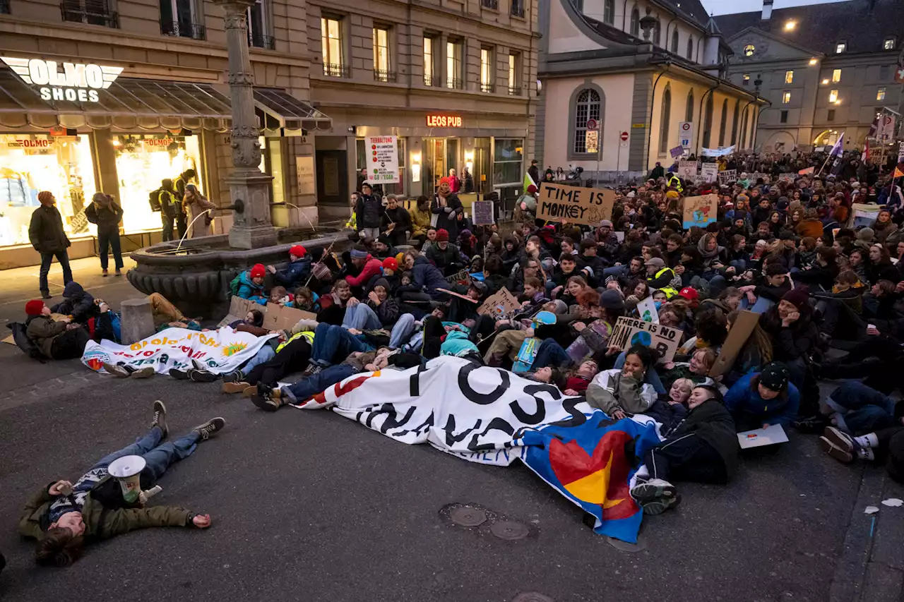 12 Tage vor Klimaabstimmung – Klimajugend kündigt für Dienstag Schulhaus­besetzung in Bern an