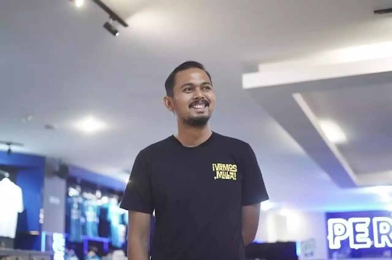 Komentar Bang BES Seusai Kembali Reuni dengan Luis Milla di Persib Bandung - Bolasport.com