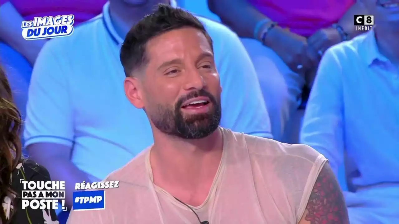 “Un python qui tombe sur la table” : l'enfance pas banale d'Hugo Manos provoque la stupeur dans TPMP