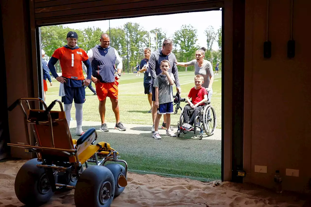 Bears surprise Highland Park's Cooper Roberts with dune buggy-like wheelchair