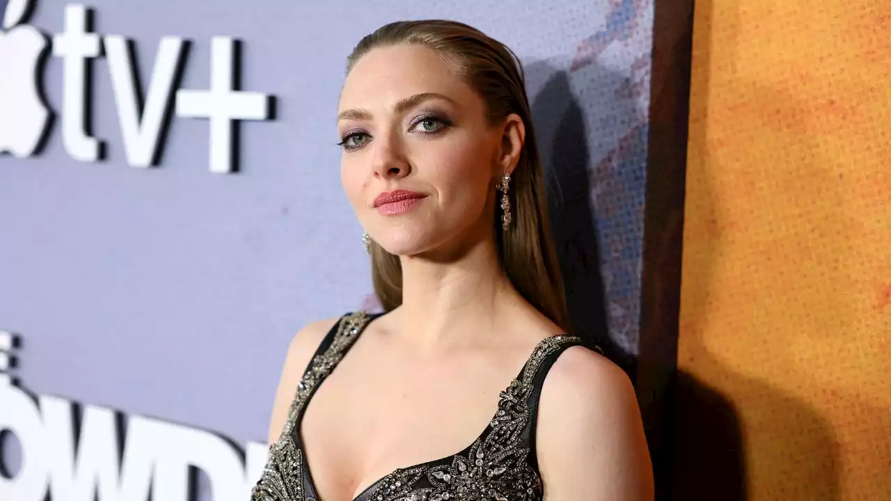 Amanda Seyfried Reacts to Elizabeth Holmes Reporting for Prison