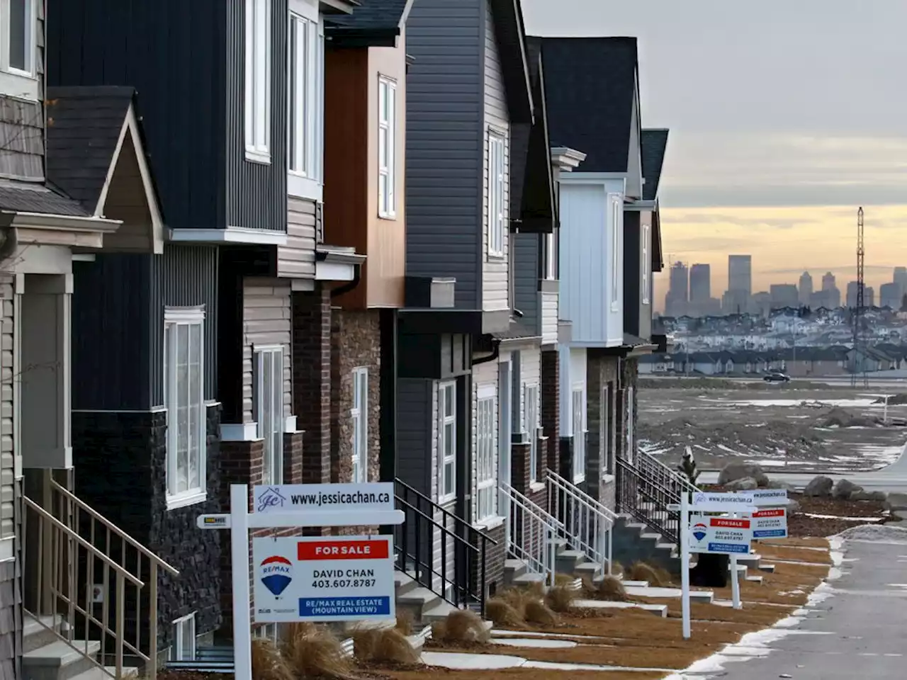 Calgary home sales hit new May record, new listings down: CREB