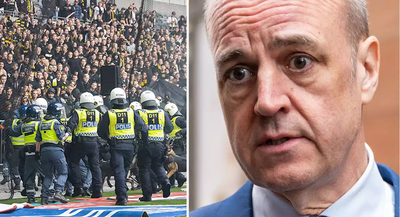 Reinfeldt: 'Vi har en tillströmning av många nya, arga supportrar'