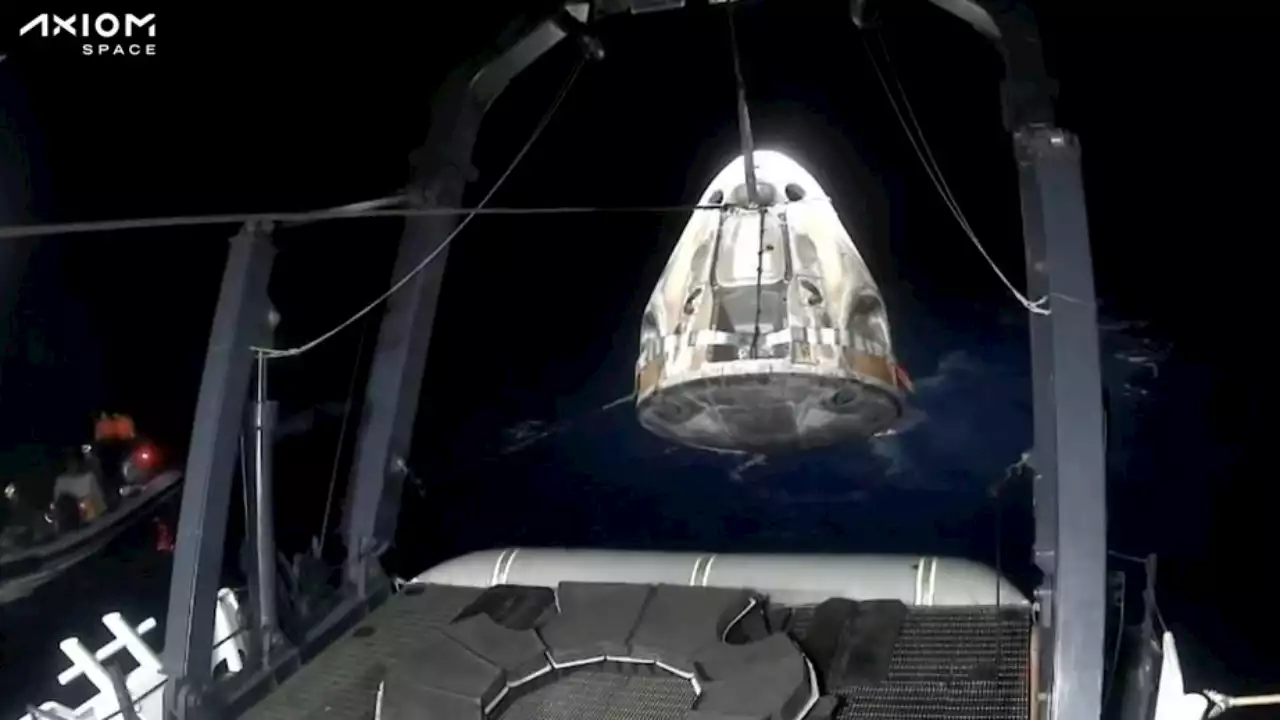 SpaceX Dragon capsule's sonic boom rattles Florida Panhandle