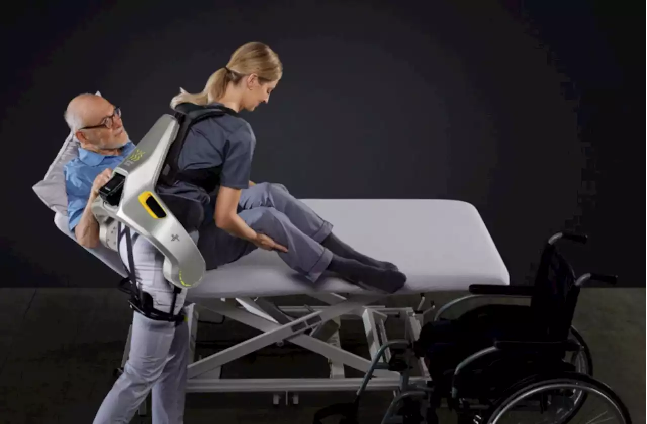 Apogee+: Exoskelett unterstützt Pflegekräfte