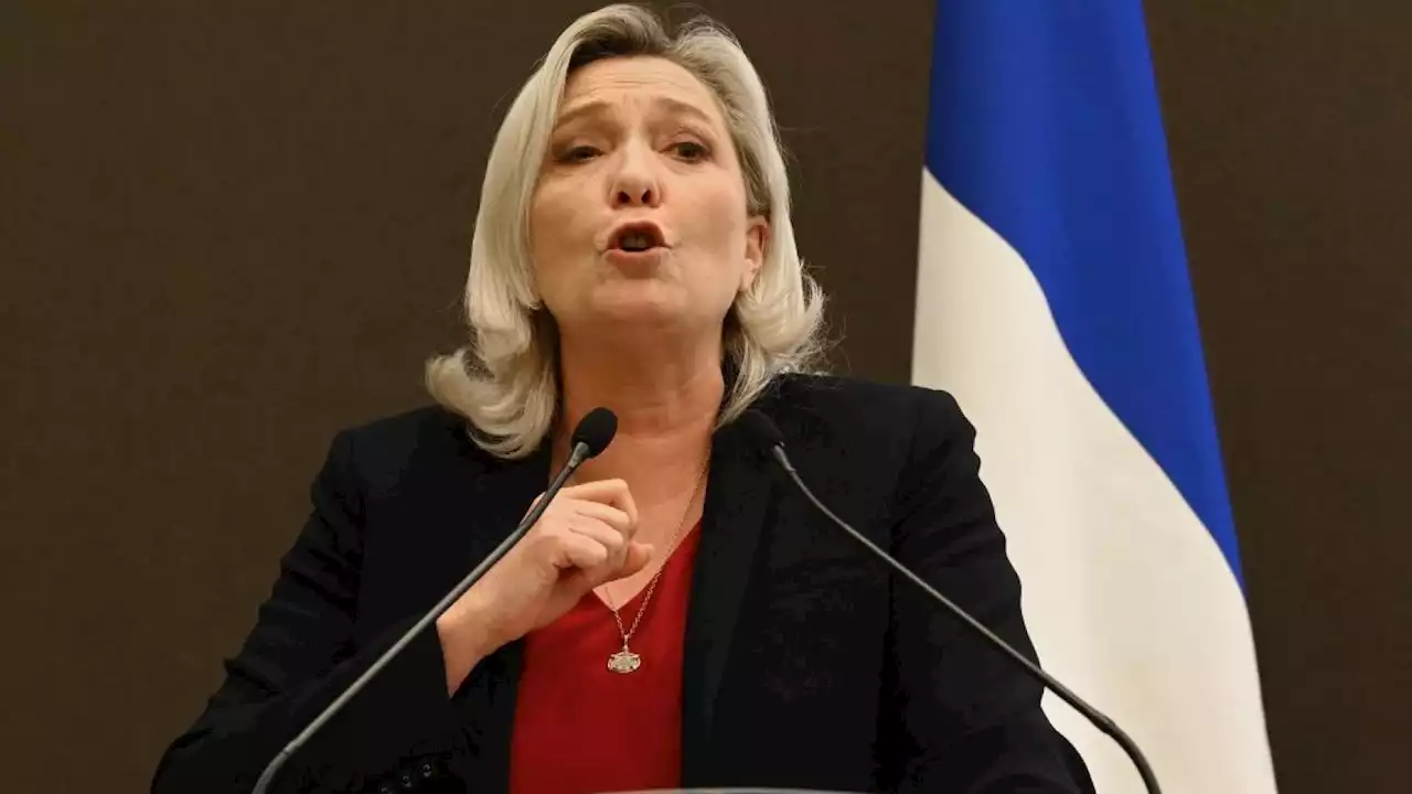 Un rapporto parlamentare contro Marine Le Pen: 'Il suo partito cinghia di trasmissione con Mosca'