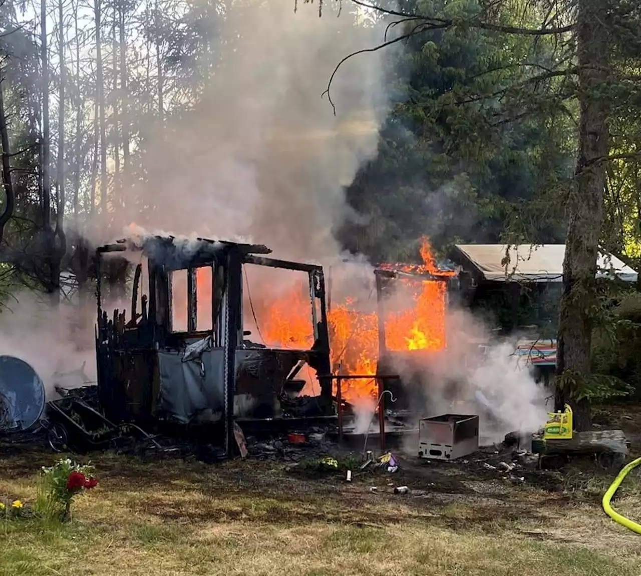 Zwei Verletzte: Feuer auf Campingplatz in Drachselsried - idowa