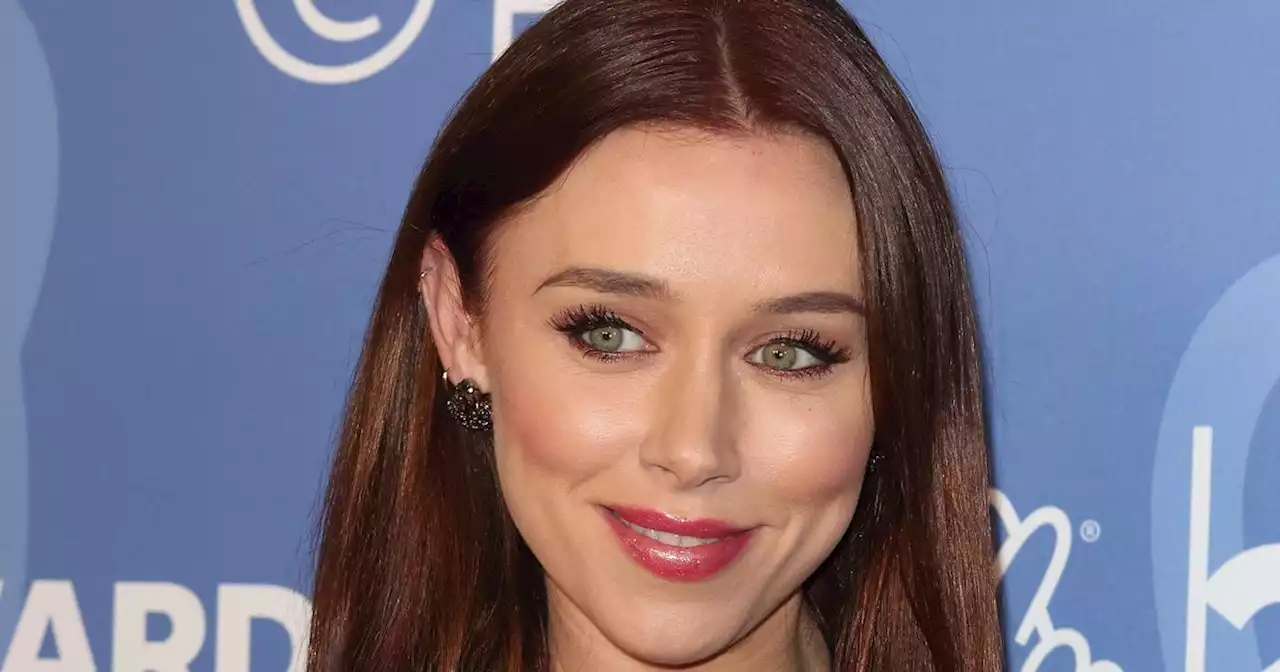 Una Healy addresses rumours, telling Angela Scanlon she had to Google 'throuple'