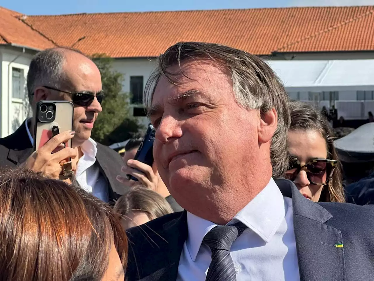 Poupado por Deltan, Bolsonaro não comenta cassação de ex-procurador: 'Vou continuar não falando'