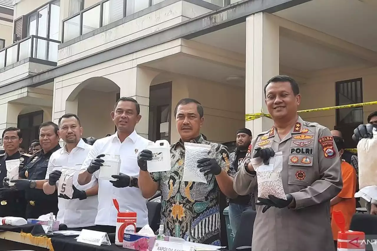 Bareskrim Bongkar Pabrik Ekstasi Jaringan Internasional, 4 Tersangka Ditangkap, 2 Masuk DPO