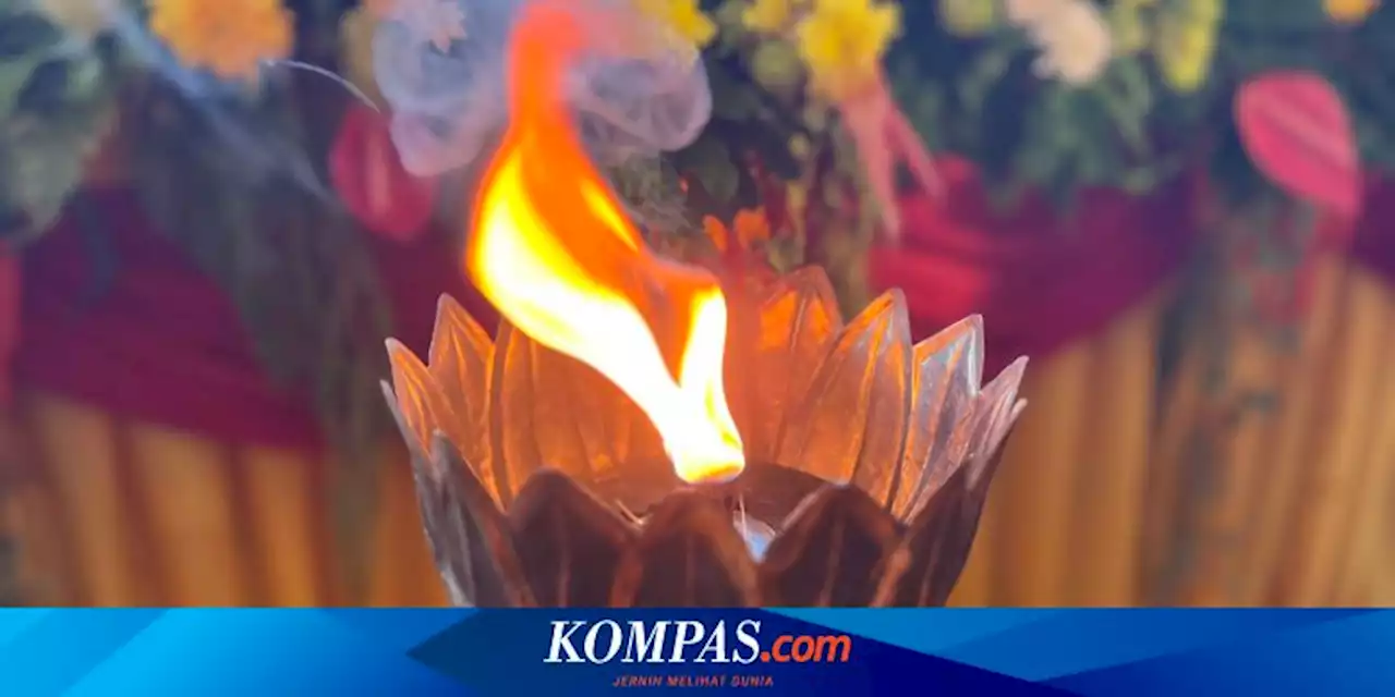 Apa Itu Ritual Pensakralan Api dalam Perayaan Waisak?