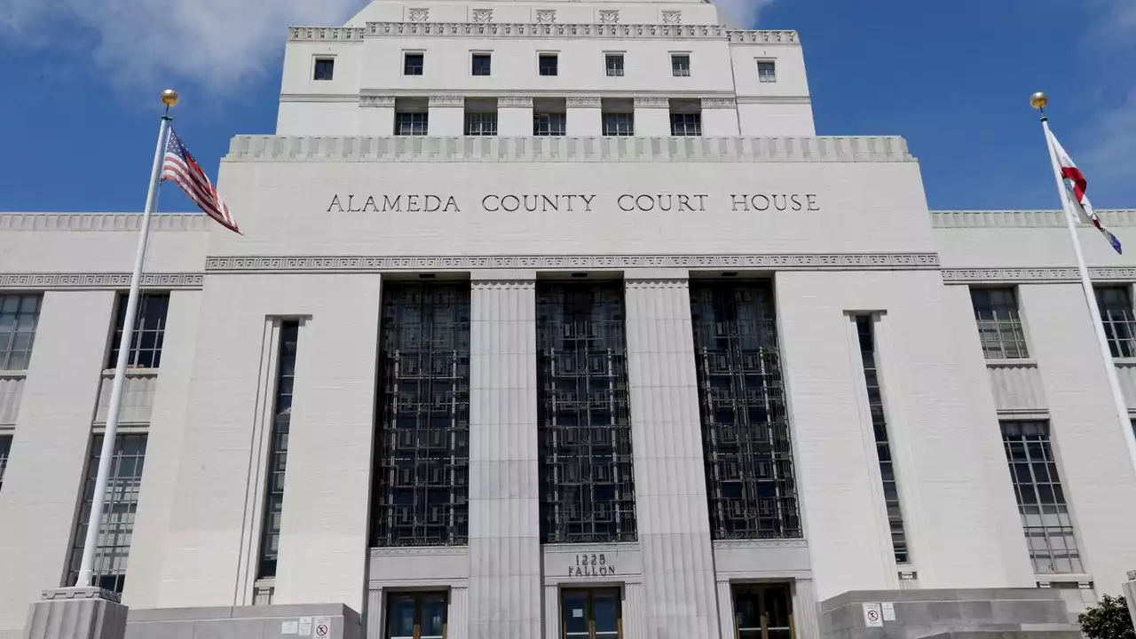 Alameda County Superior Court judge robbed at gunpoint on way to court