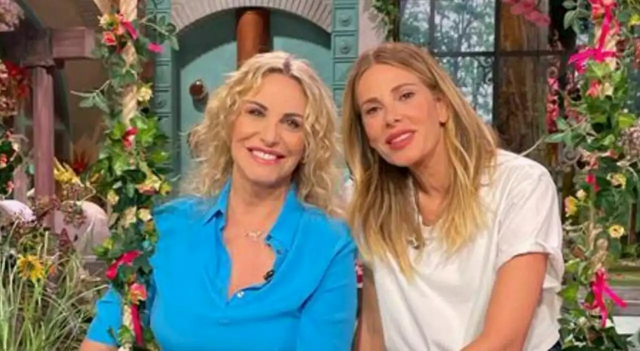 Alessia Marcuzzi da Antonella Clerici, tra gaffe e doppi sensi: «Ho mangiato le pale...». Risate in studio