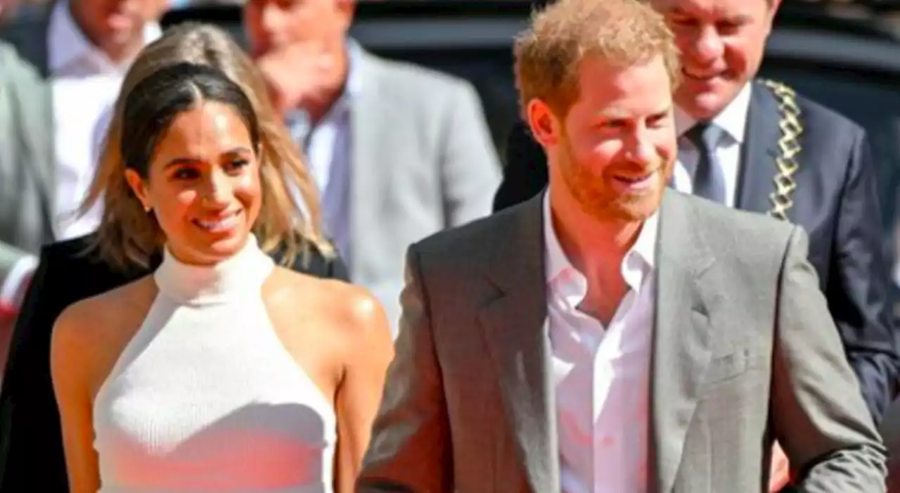 «Harry e Meghan non parleranno più male della Royal Family»: pace all'orizzonte? L'ultima rivelazione