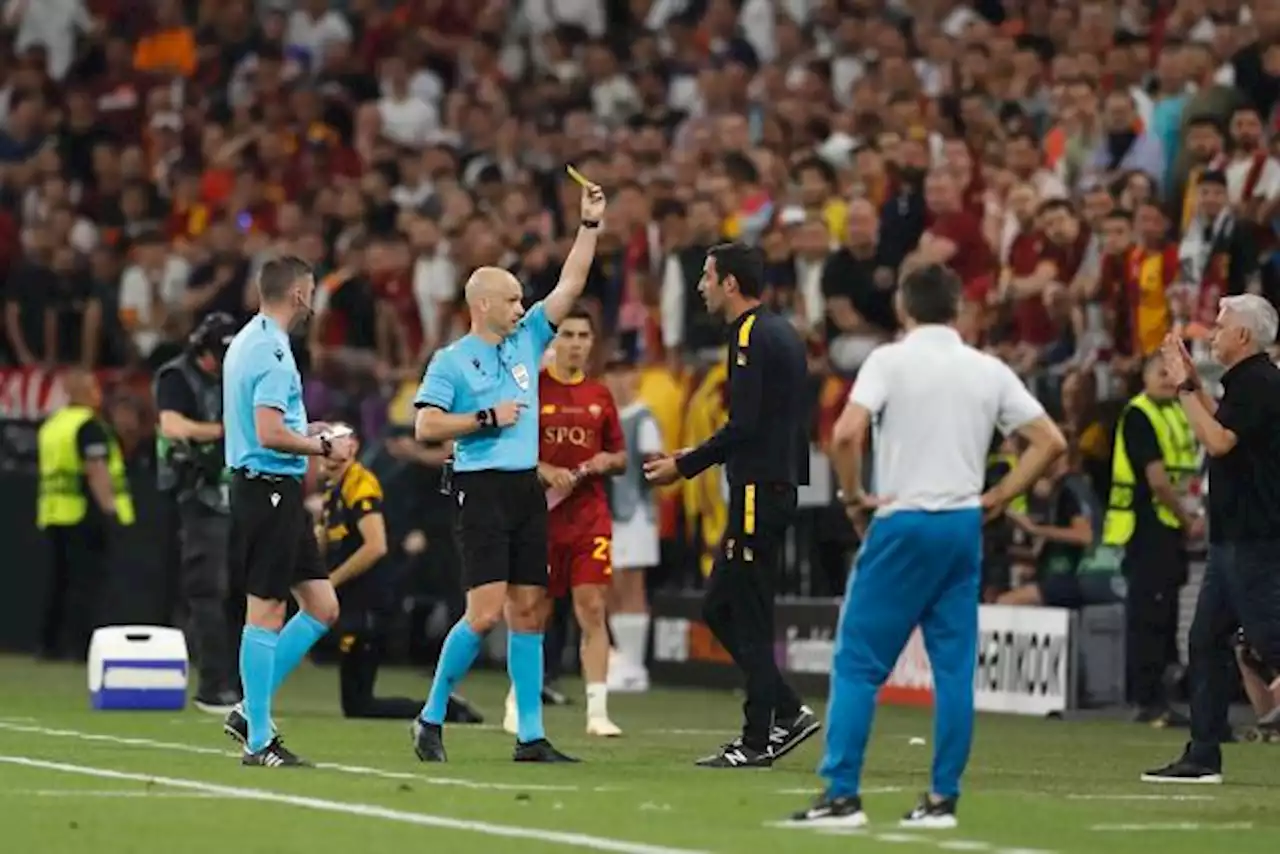 Les arbitres anglais dénoncent « les insultes répugnantes » contre Anthony Taylor