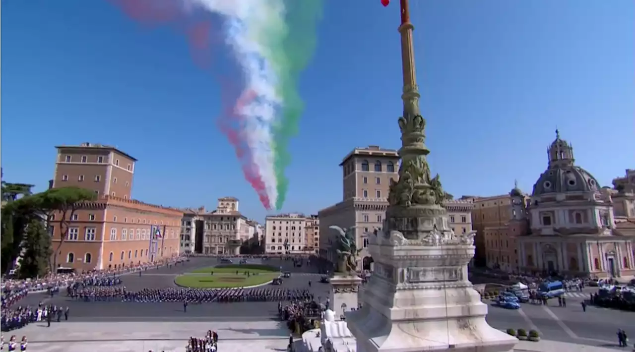 2 giugno, Mattarella: ci guidano i valori della Repubblica e della Costituzione