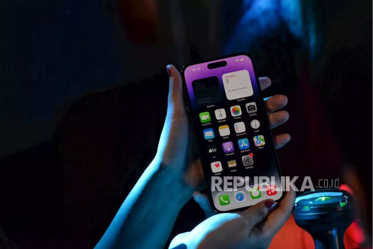 Rusia Tuduh AS Lakukan Operasi Spionase Melalui iPhone |Republika Online