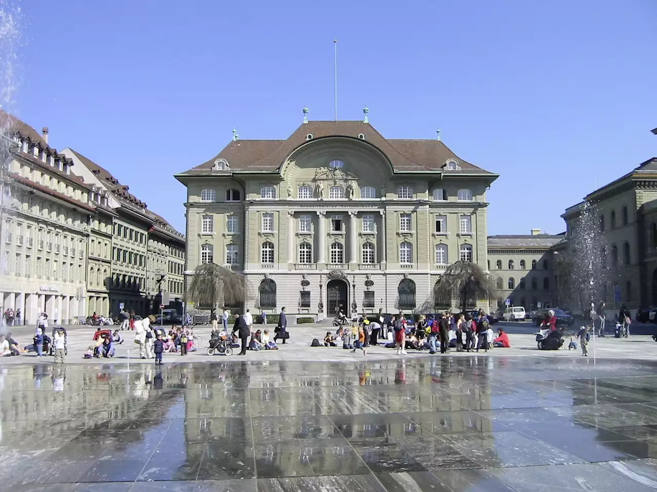 SNB signalisiert weitere Zinserhöhungen - Schweizer Bauer