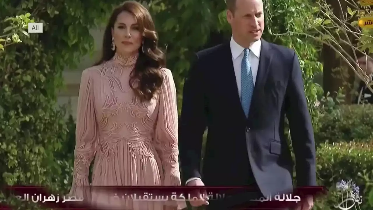 Princess Mary and Kate Middleton reunited in Jordan