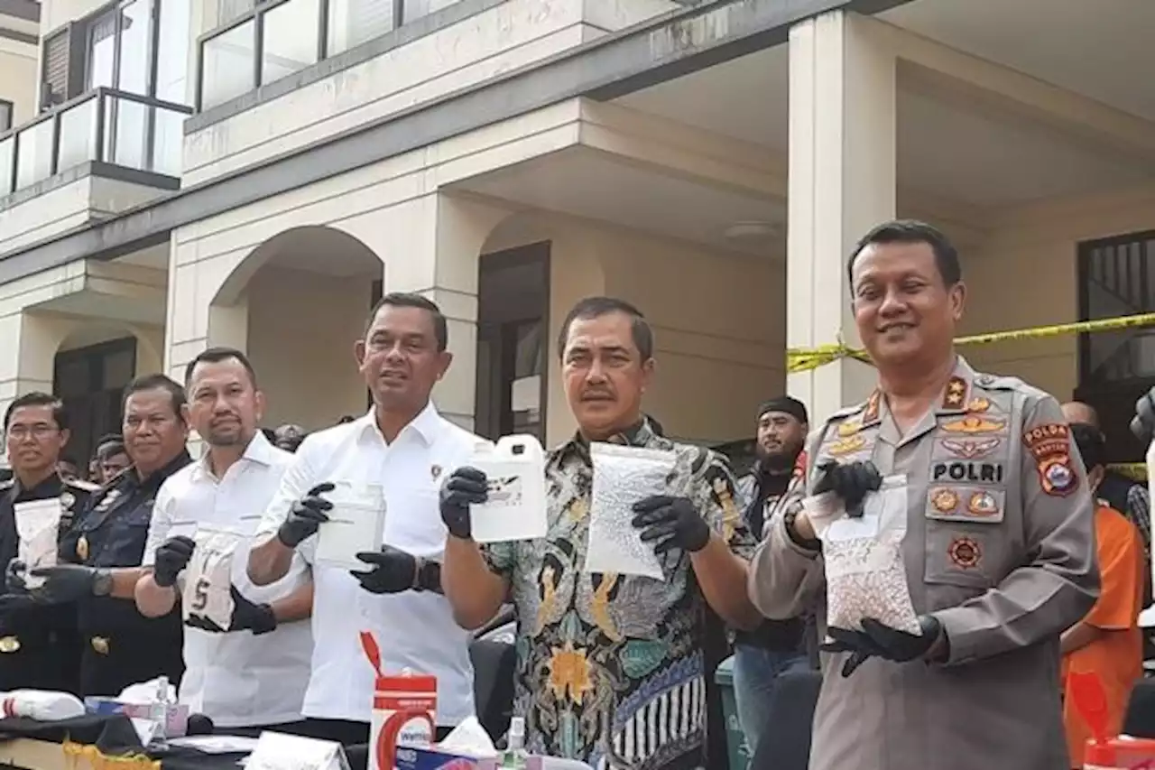 Pabrik Ekstasi Jaringan Internasional Digerebek di Tangerang, Terkait Semarang