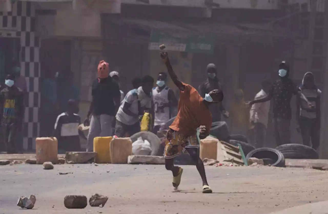 UN and AU call for calm in Senegal as violence continues after opposition leader's sentencing