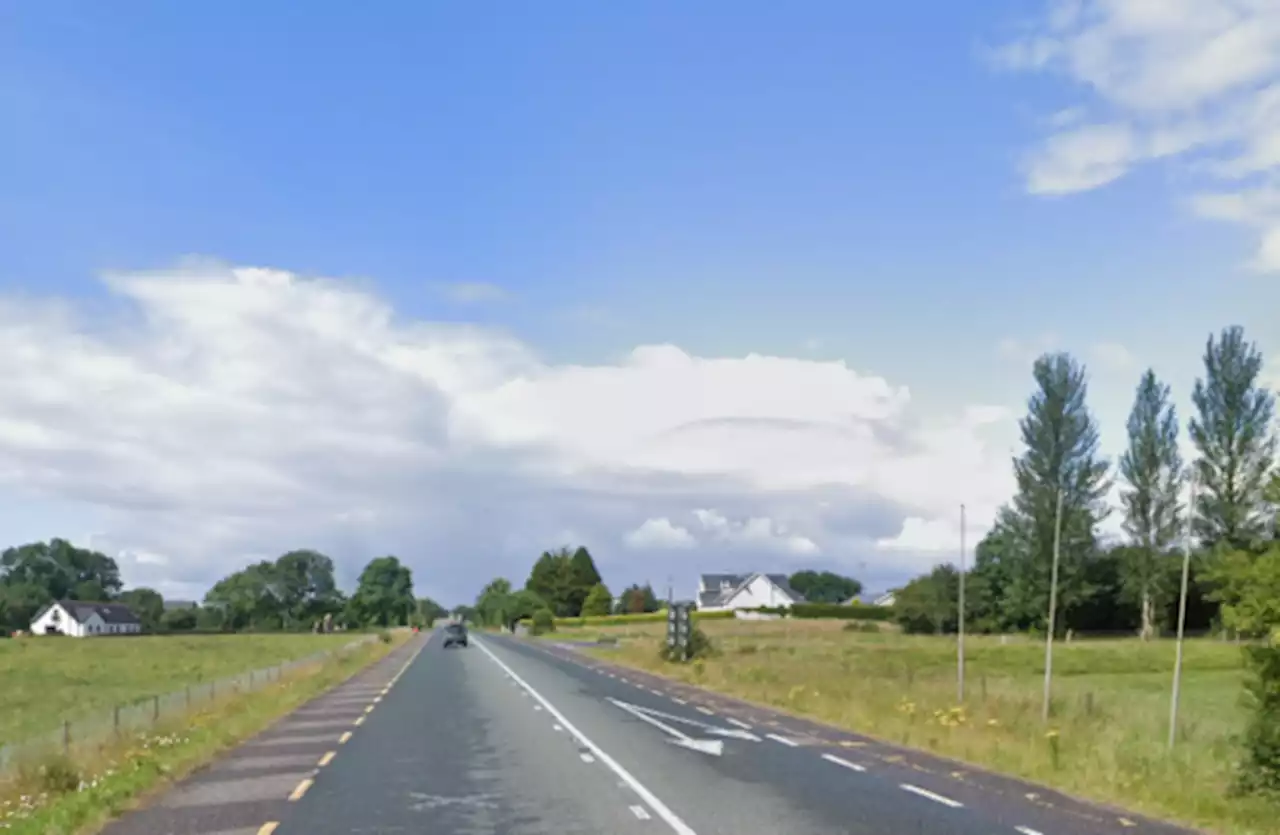 Witness appeal following death of man (50s) after being struck by car in Co Offaly