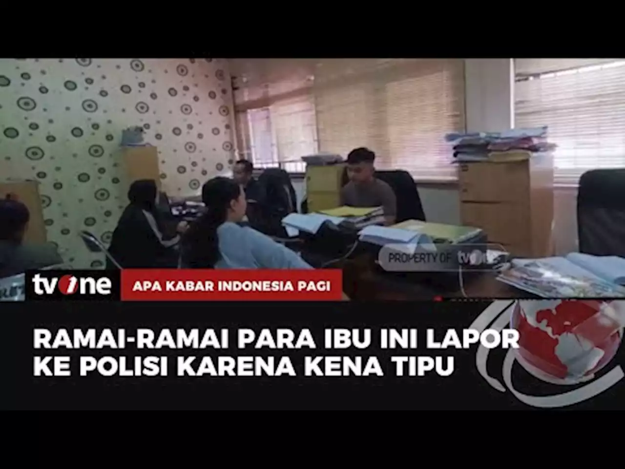 Puluhan Ibu-Ibu Jadi Korban Tipu-Tipu Belanja Online dengan Modus Kerjasama - tvOne