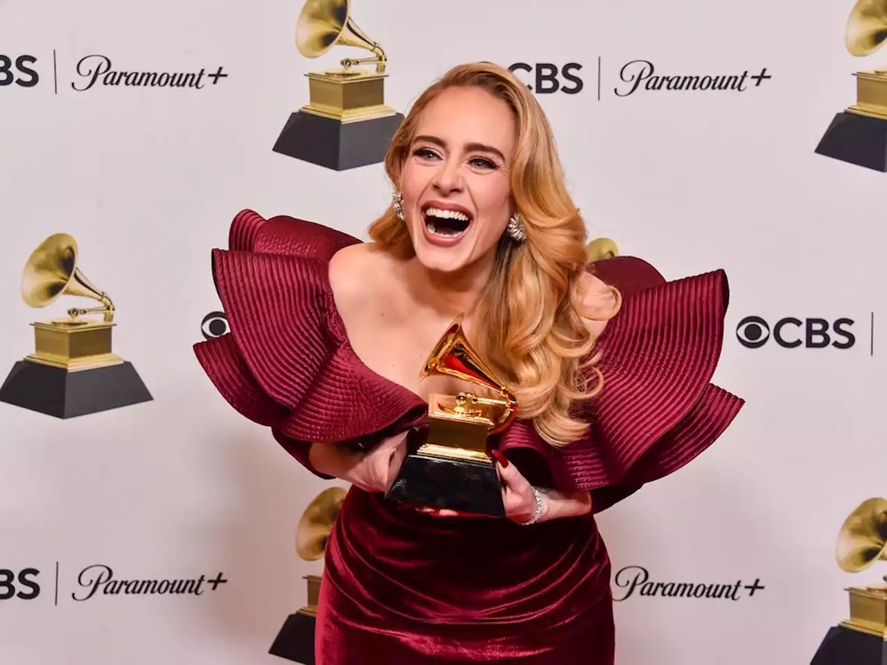 Adele develops fungal infection due to tight-fitting stage costumes