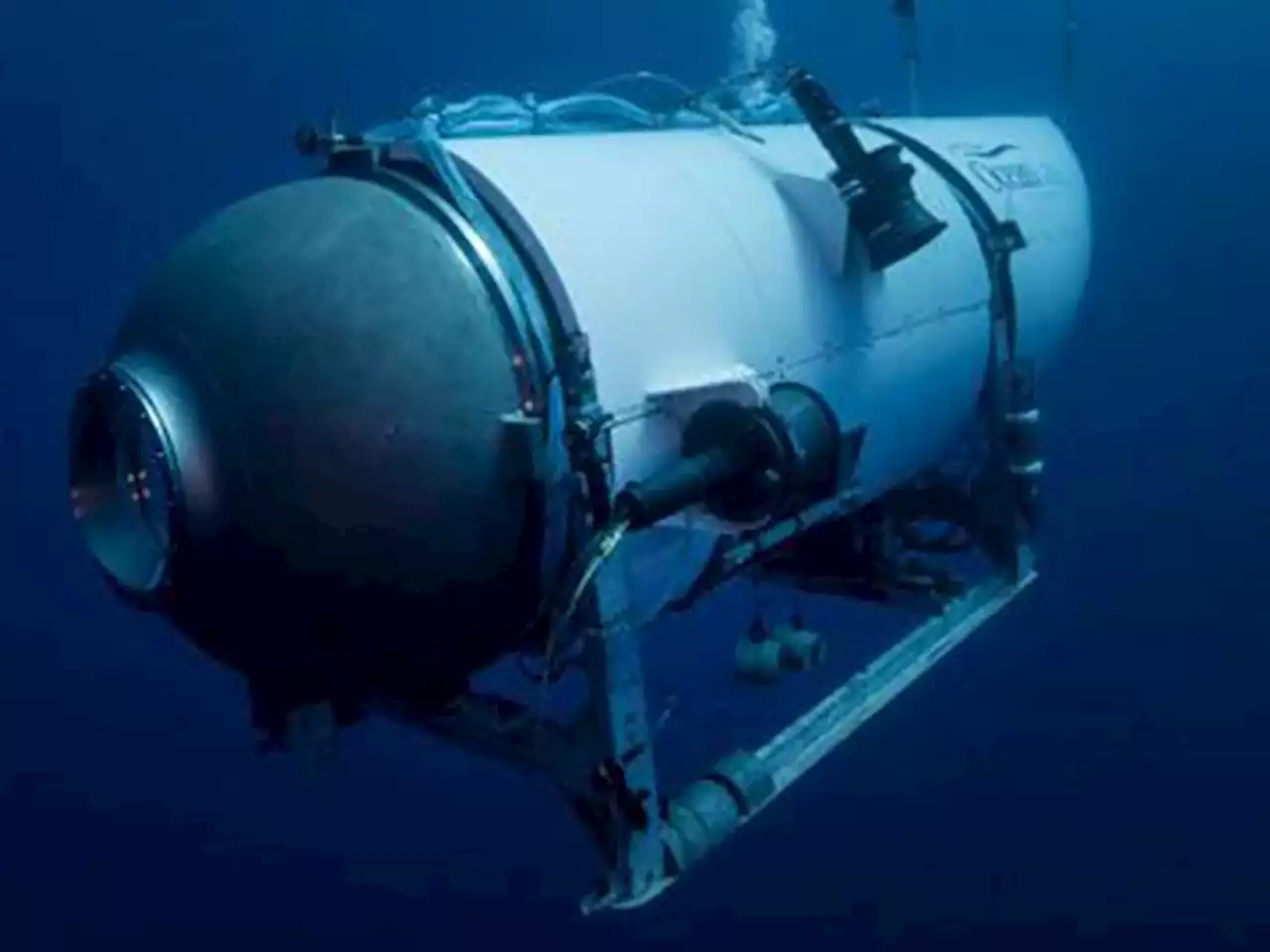 What we know about the Titanic-bound submersible that's missing with five people onboard