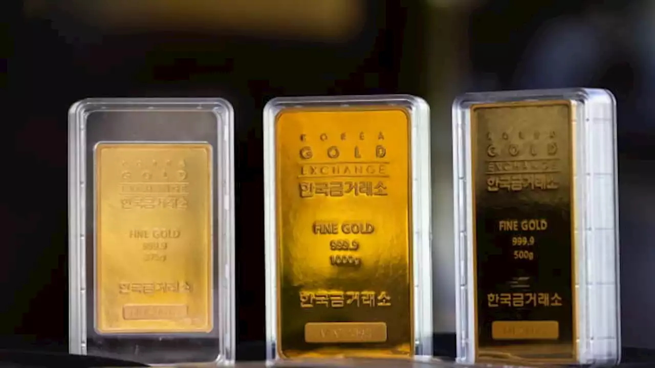 Gold listless as investors hunt for Fed rate clues