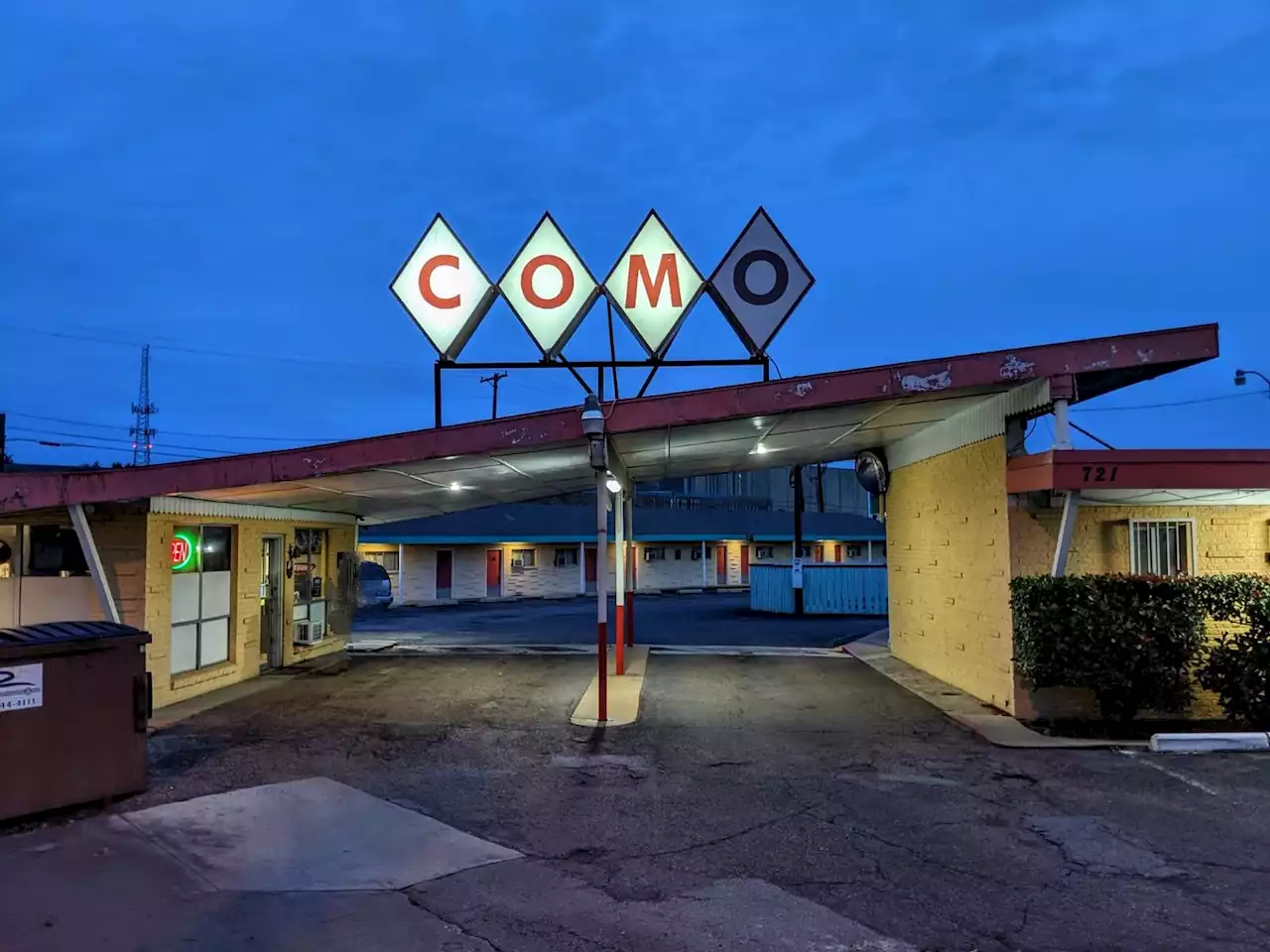 Richardson Residents Are Rallying To Save the Como Motel