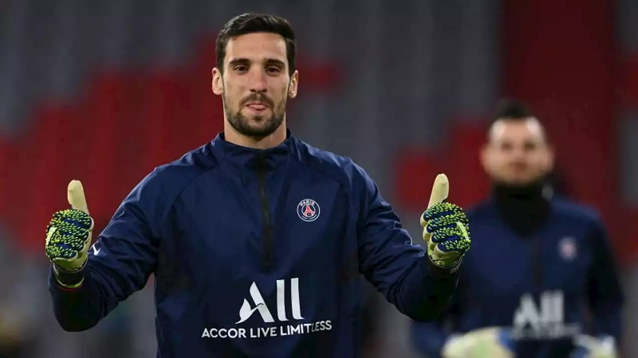 Sergio Rico sale del coma, reconoce a su familia y se comunica por gestos