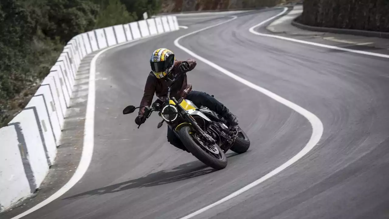 Ducati Scrambler Icon 2023: una naked sempre più veloce