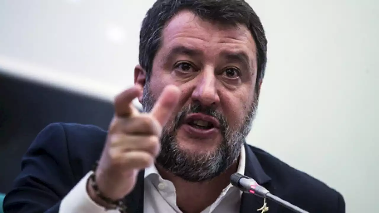 Salvini: 'Su alcune tratte valutiamo il superamento dei 130 km/h'