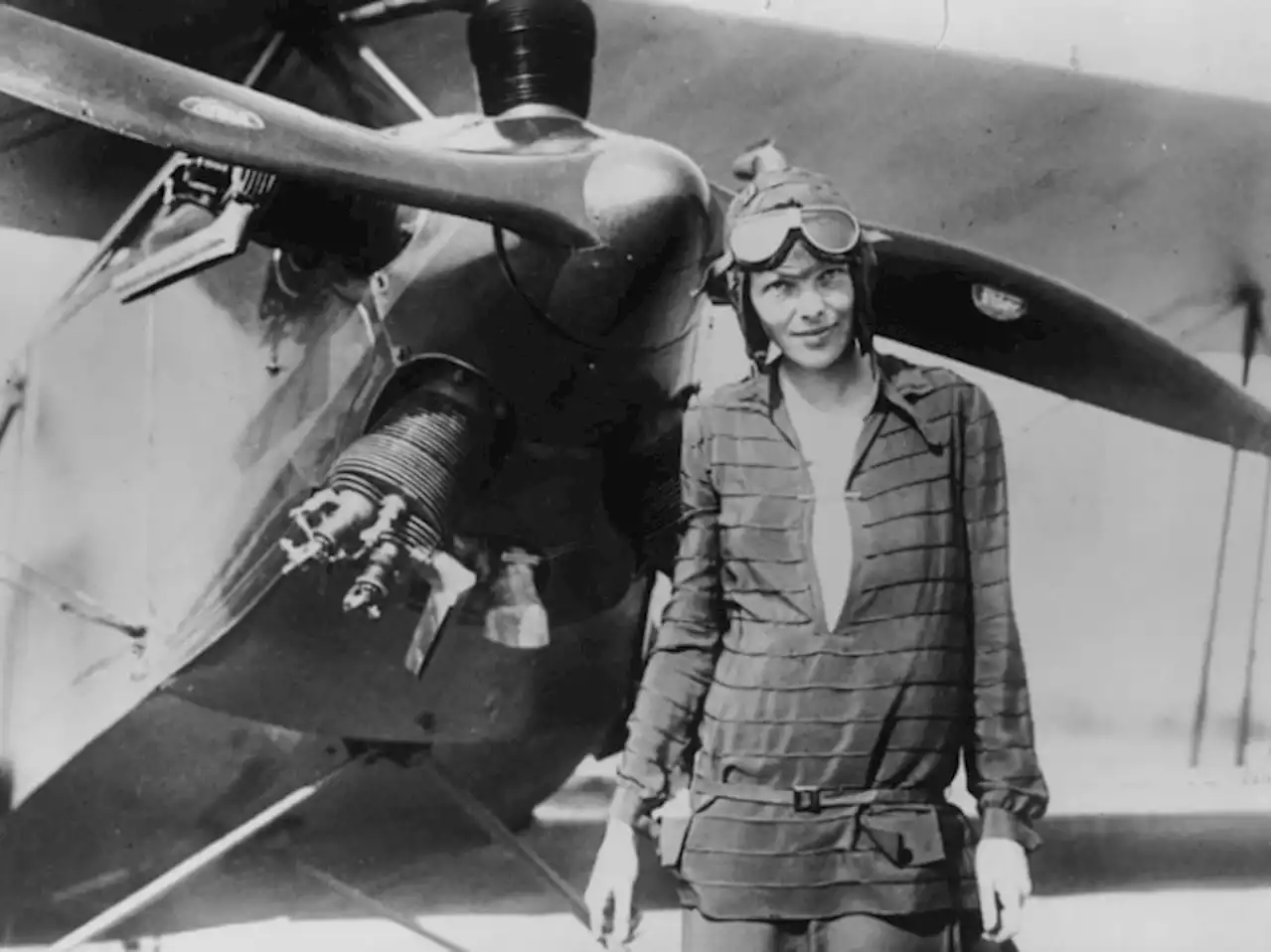 Amelia Earhart, la primera mujer en cruzar en Atlántico en avión