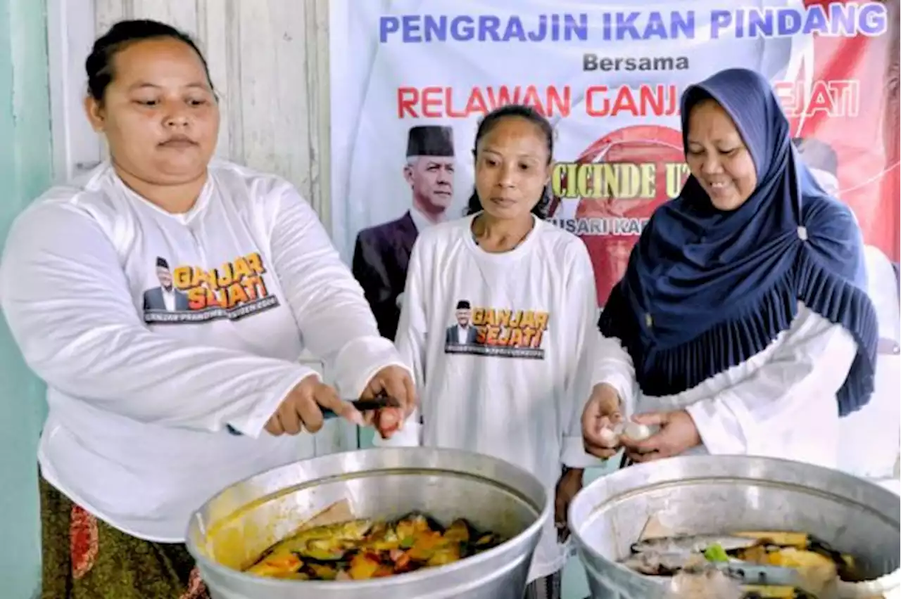 Tingkatkan Produktivitas, Sukarelawan Ini Gelar Pelatihan Olahan Ikan Pindang di Karawang