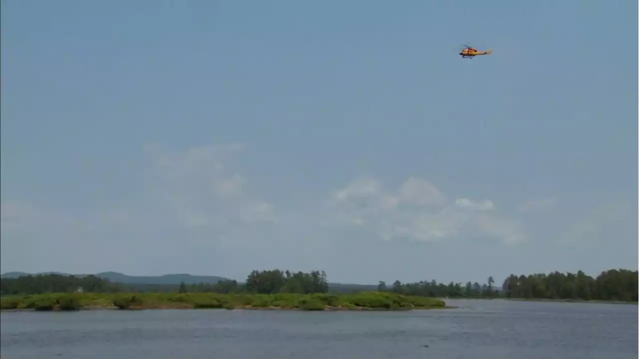 Search continues for 2 missing RCAF members after Chinook helicopter crashes near Garrison Petawawa