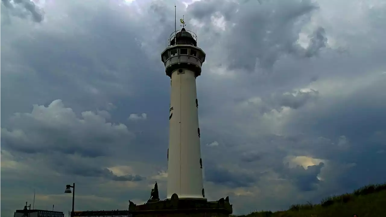 Liveblog: noodweer barst los boven de provincie, mogelijk vertraging op Schiphol