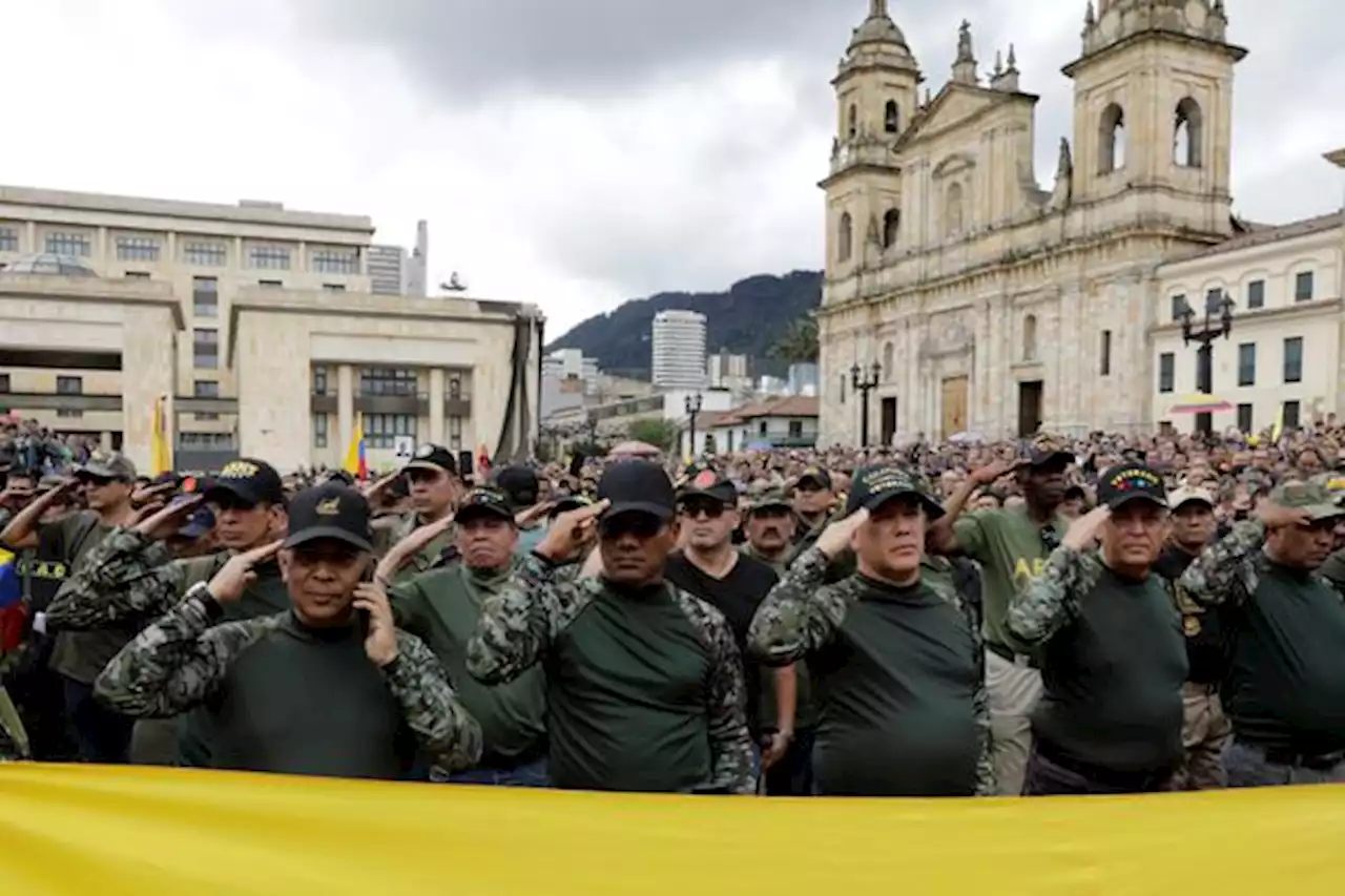 Desaparecieron $ 570.000 millones para pensiones de militares; Petro pidió investigar - Pulzo