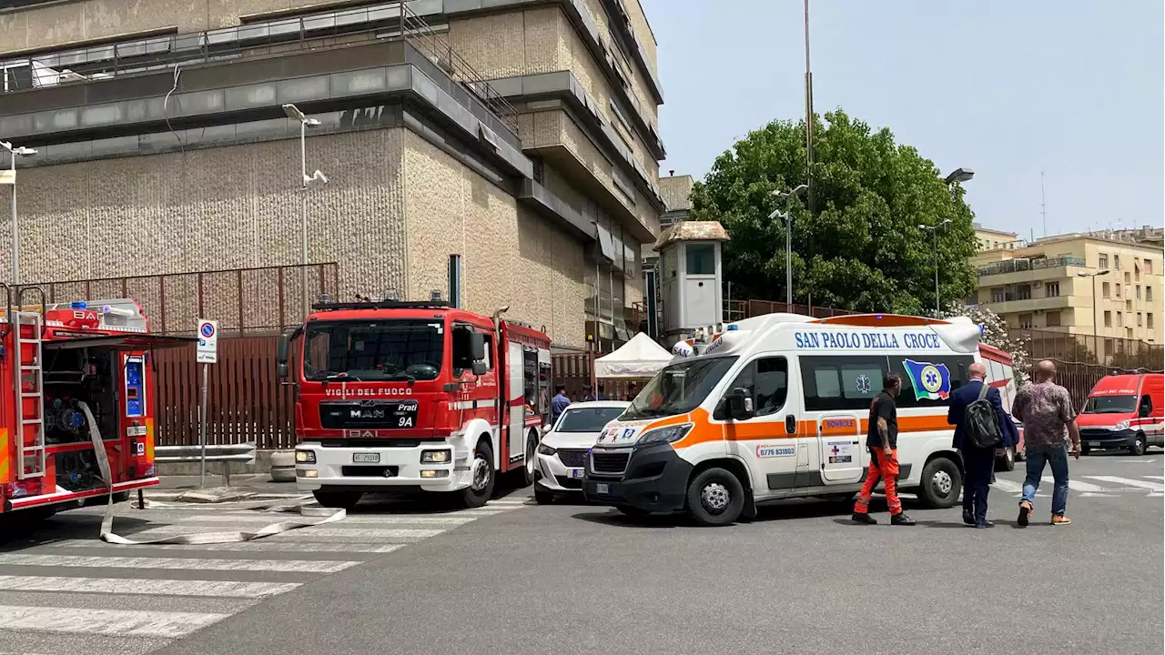 Incendio in tribunale, evacuata la cittadella giudiziaria di Roma