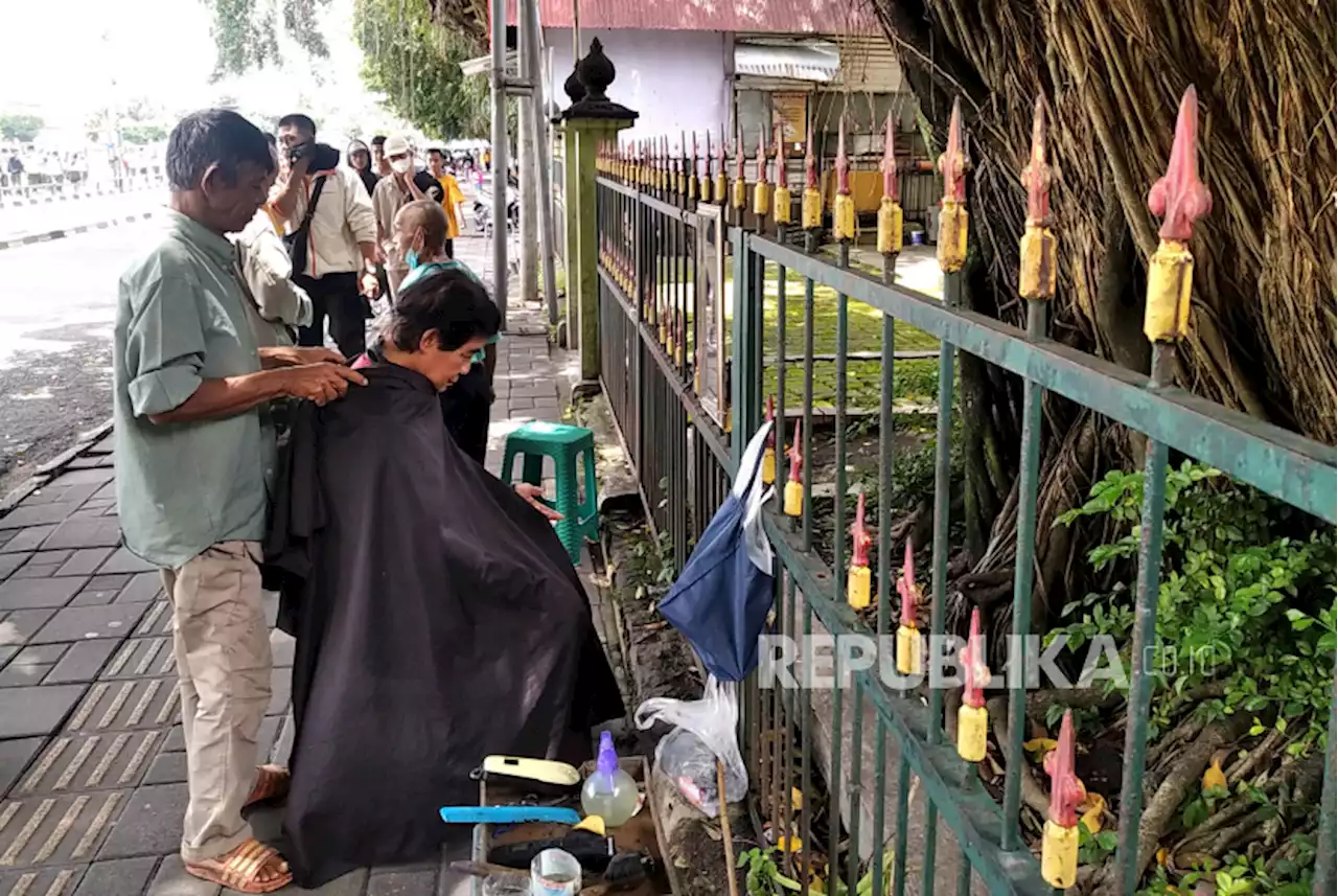 Hukum Orang Berkurban Melanggar Larangan Potong Kuku dan Rambut |Republika Online