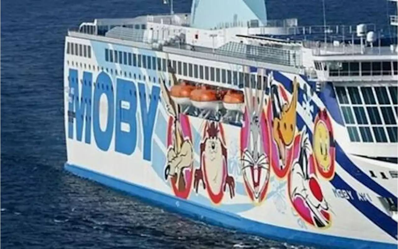 Traghetto Moby Genova-Sardegna alla deriva, interviene rimorchiatore