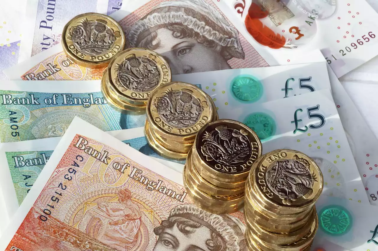 I’m a cash expert - five ways to save up to £5k by December - every penny counts