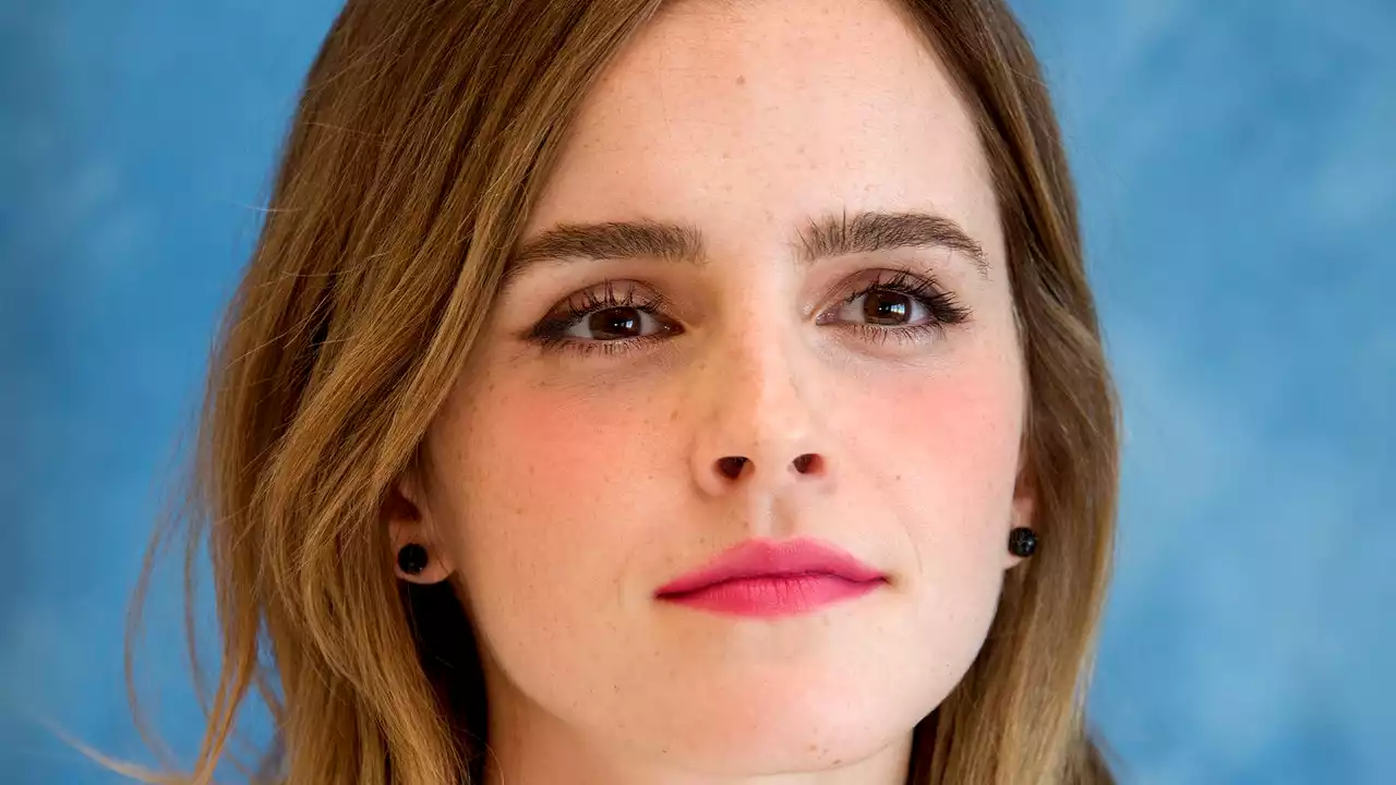 Emma Watson hat den stylishsten Badeanzug des Sommers gefunden