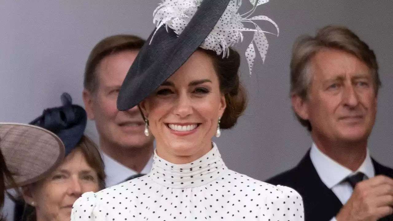 Kate Middleton e le Mary Jane rétro chic: così la scarpa di tendenza diventa un classico da royal