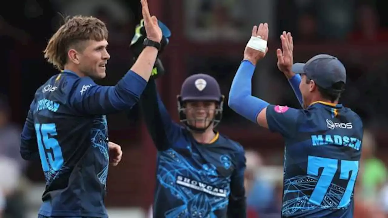 Derbys beat Northants to keep T20 Blast hopes alive