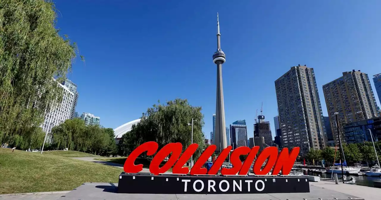 People are knocking down Collision signs all over Toronto