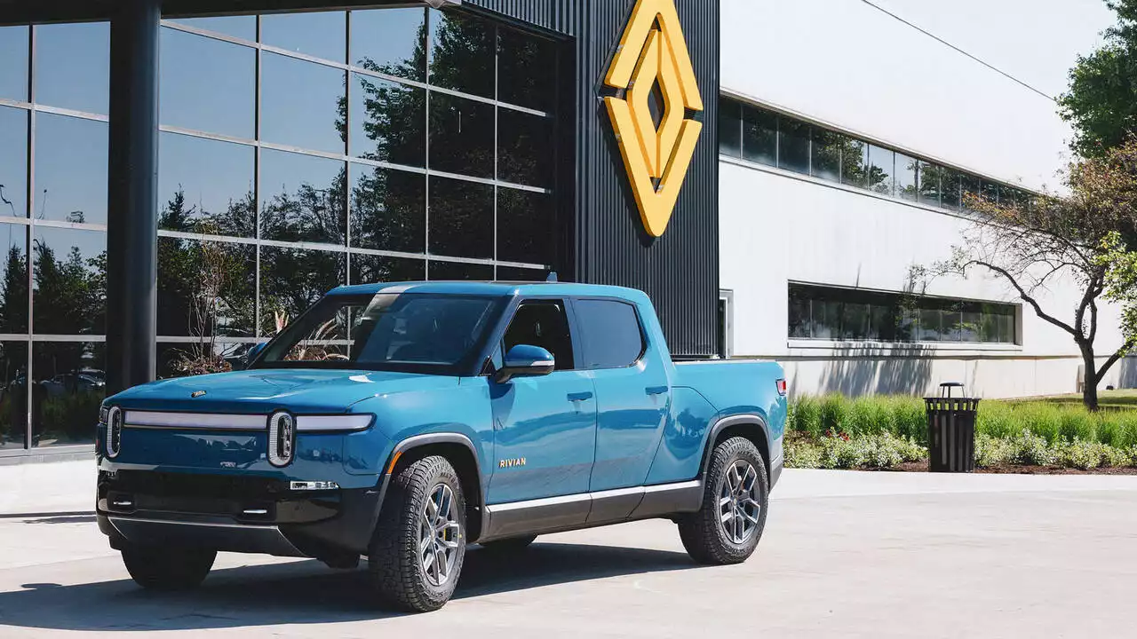 Rivian rüstet auf: Wie der Elektroauto-Pionier Tesla die Stirn bietet