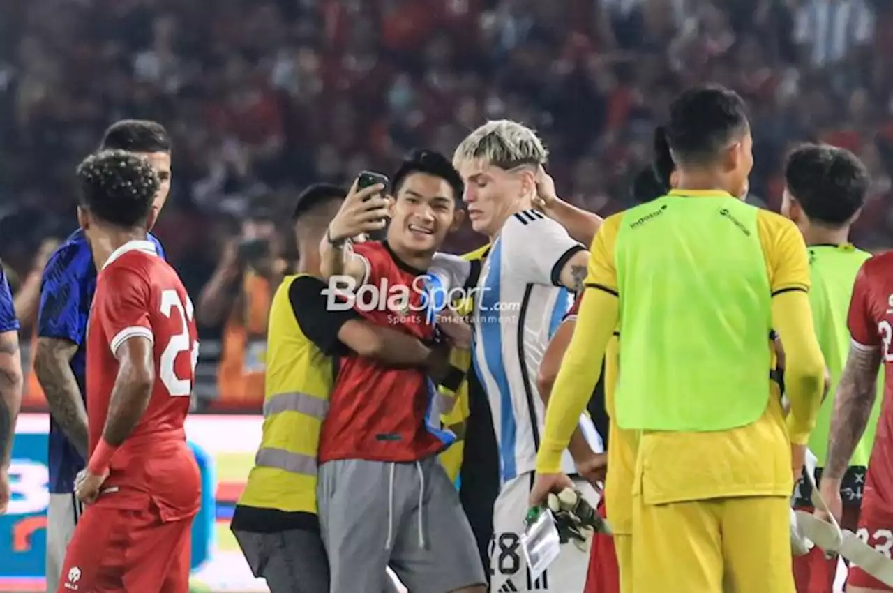 Usai Berfoto Dengan Alejandro Garnacho, Suporter Timnas Indonesia ini Persembahan Fotonya Untuk Cristiano Ronaldo - Bolasport.com